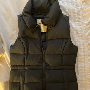 Grey puffer vest